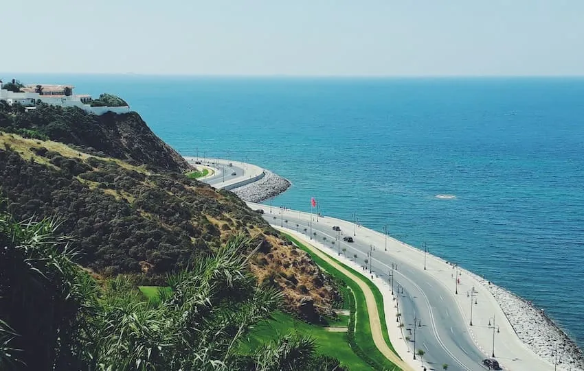 Carretera costera de Tánger al Parque de Perdicaris